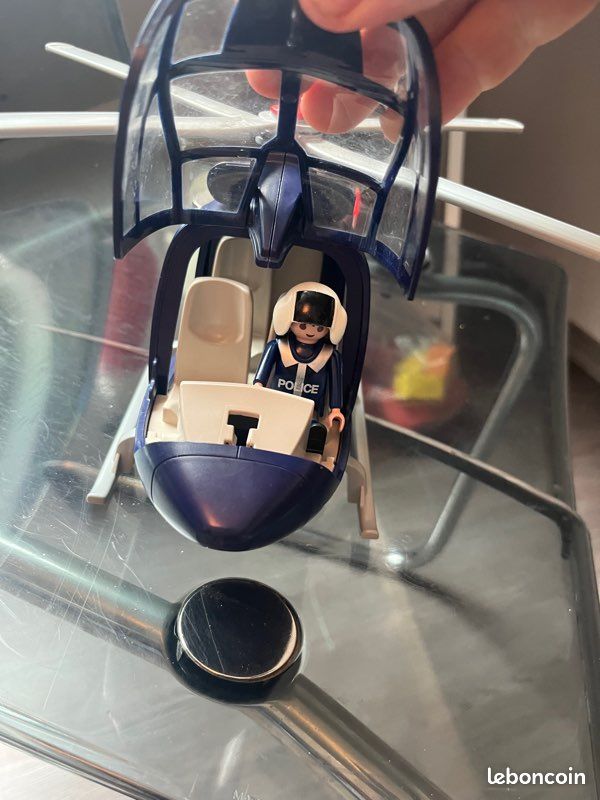 Playmobil hélicoptère (image 1)