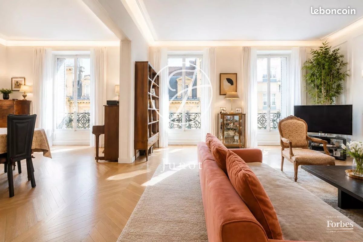 Appartement 7 pièces 216 m² · à Paris · 216 m² · 2 490 000 €