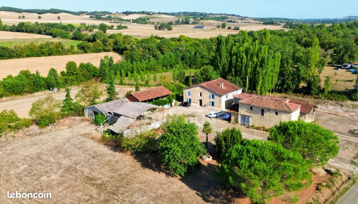 Maison 6 pièces 174 m² · à Vic-Fezensac · 174 m² · 161 000 €