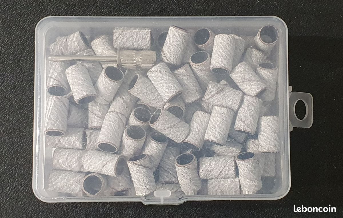Lot de 100 disques abrasifs ronds de 15,2 cm, grain 240, 6 trous