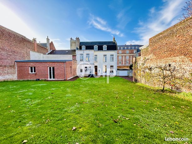 Maison 12 pièces 246 m²