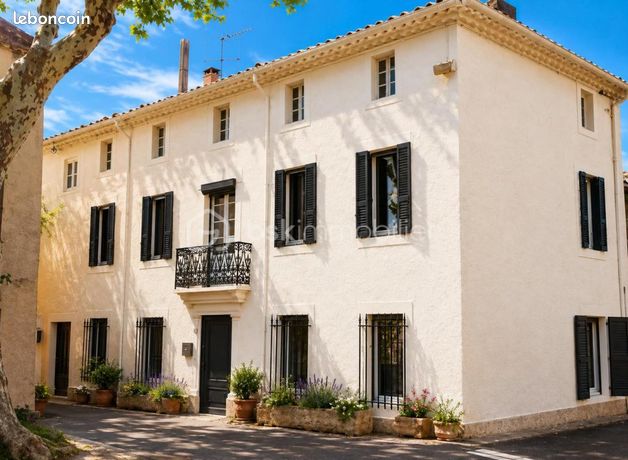 Maison 10 pièces 200 m²