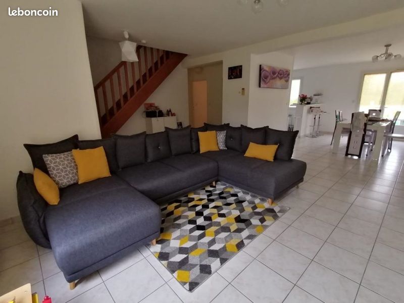 Maison 6 pièces 128 m² · à La Ferté-Saint-Aubin · 128 m² · 1 070 €