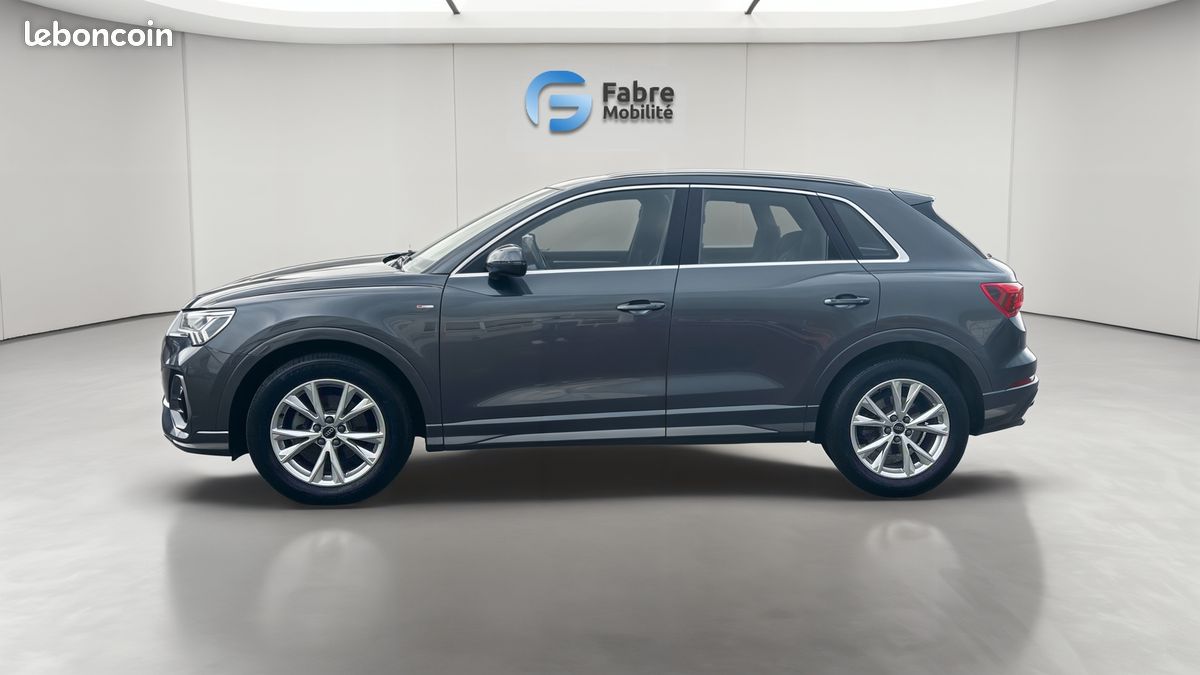 AUDI Q3 TDI 150 ch S tronic 7 S line (image 2)