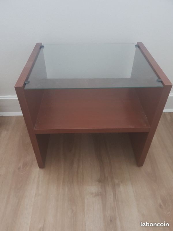 Table de chevet IKEA (image 1)