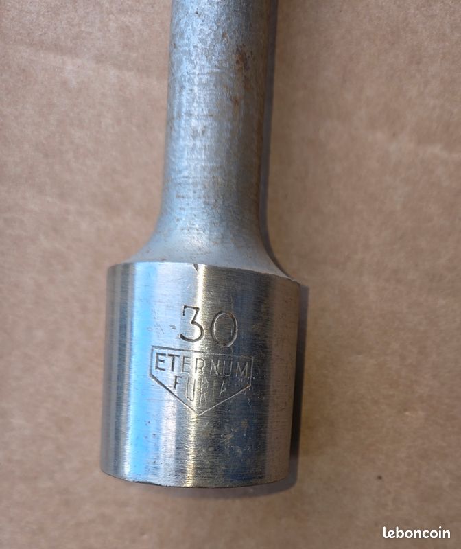 Ancienne clé à pipe 12 pans Eternum Furia 30 mm (image 1)
