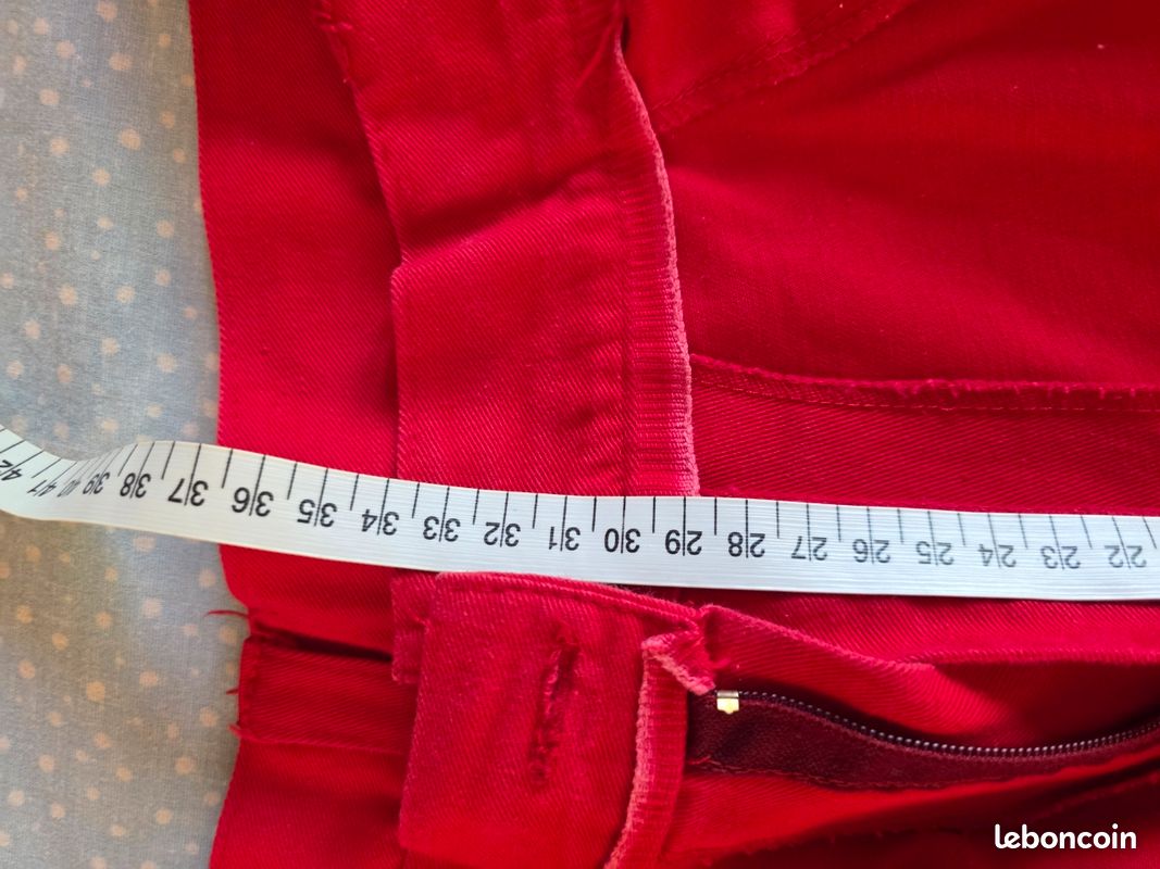 Pantalon rouge taille 44 en coton épais avec des grandes poches (image 9)