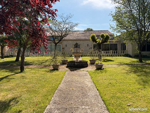 Maison 10 pièces 385 m²