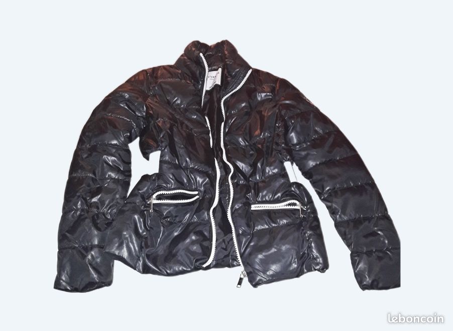 Blouson jennyfer satiné taille S.. (image 1)