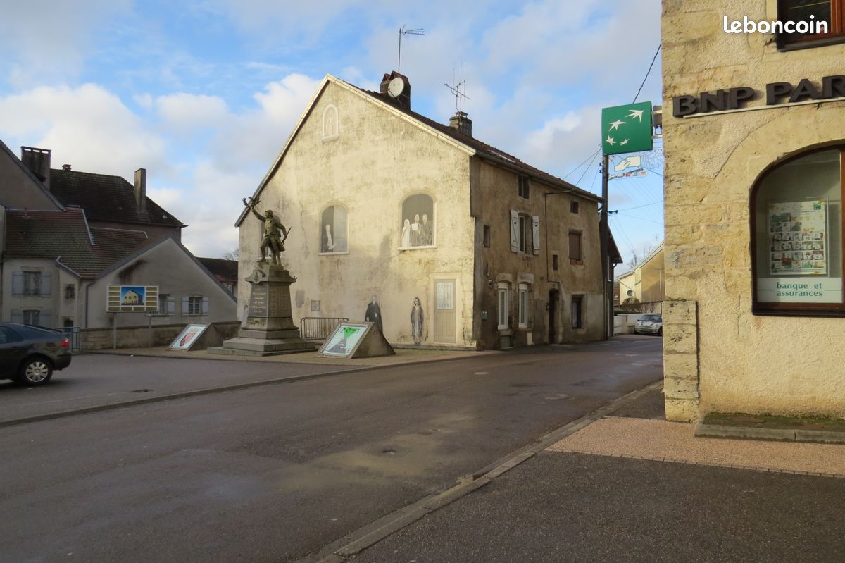 Appartement 4 pièces 75 m² · à Port-sur-Saône · 75 m² · 570 €
