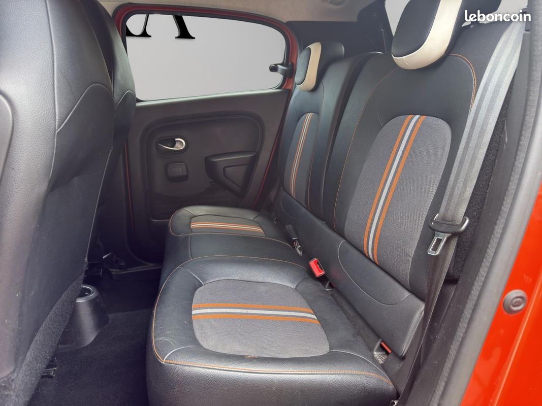 RENAULT TWINGO 0.9 TCe - 110 III BERLINE GT PHASE 1 (image 13)