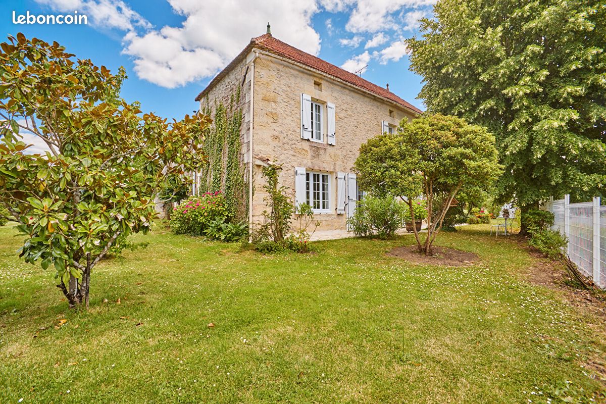 Maison 5 pièces 145 m² · à Pellegrue · 145 m² · 239 000 €
