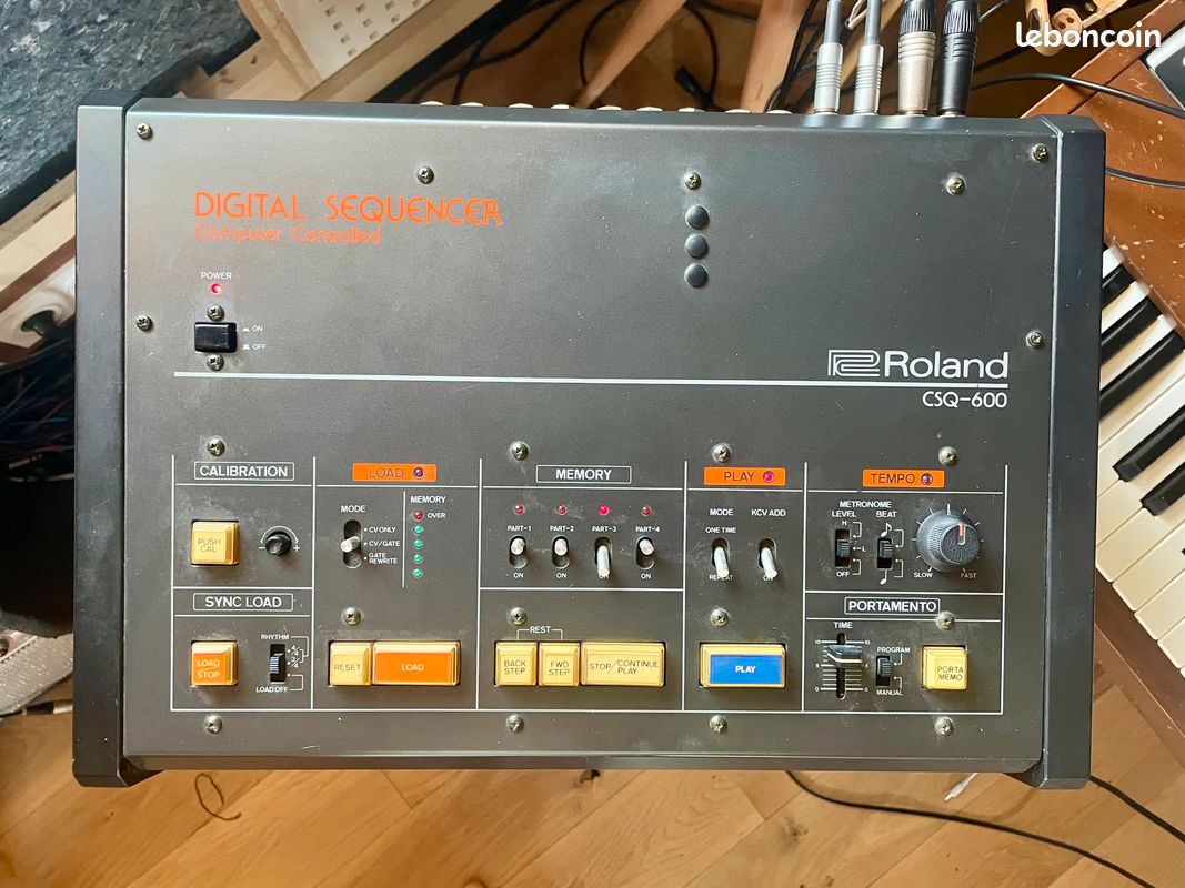 Roland CSQ-600 (image 1)