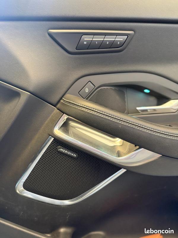 Jaguar E-PACE 2.0 D - 150 ch AWD BVA R-Dynamic SE (image 10)