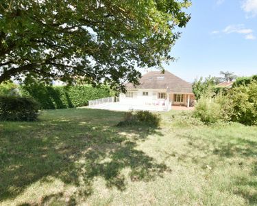 Maison 640 000 € - 200 m²