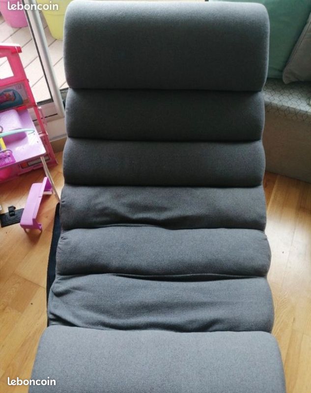 Fauteuil design à bascule (image 1)