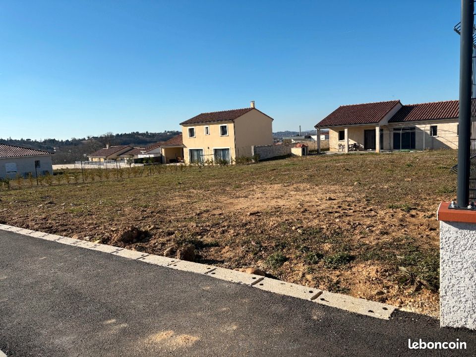 Terrain 569 m² Castres · 55 000 €