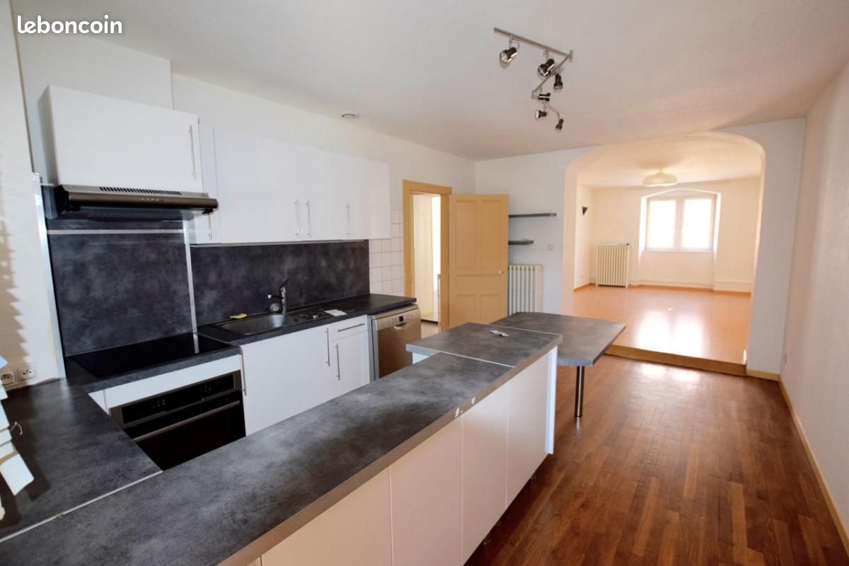 Appartement 3 pièces 78 m² · à Montbéliard · 78 m² · 600 €