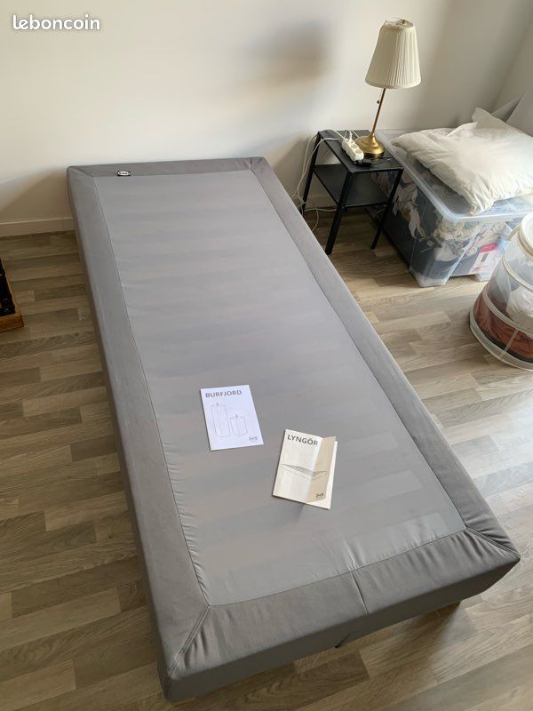 Sommier IKEA LYNGOR + matelas VESTMARKA (image 1)