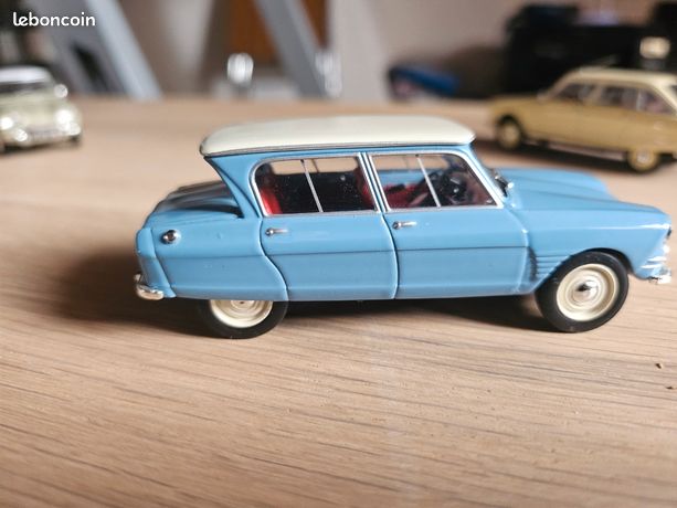 Miniature Citroën AMI-6 - Publicitaire BONUX - Bleue - Échelle 1/64 - Plastique - Occasion