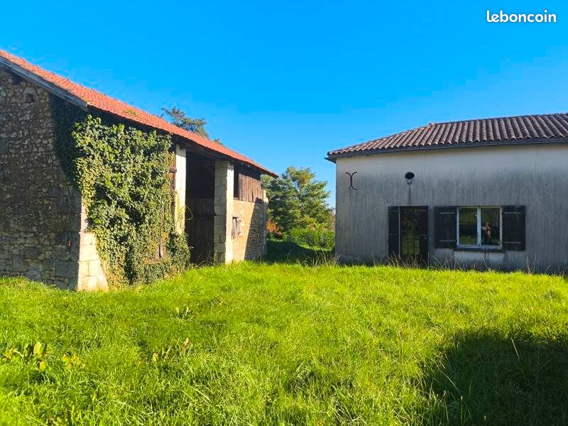 Maison 4 pièces 133 m² · à Neuvicq · 133 m² · 140 400 €