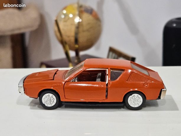 Norev Miniature Renault 17 TS Coupé 1971 – Bleu – 1/43e – Collection France