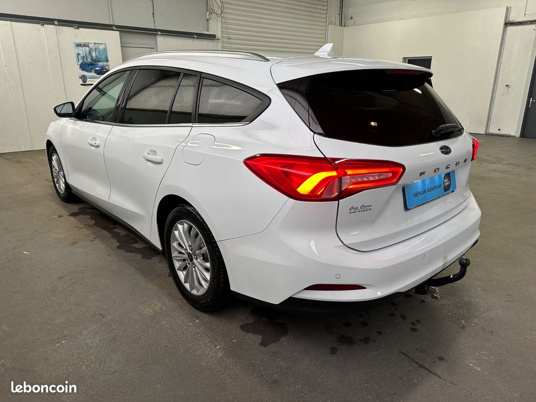 FORD Focus SW 125CH Titanium (image 3)