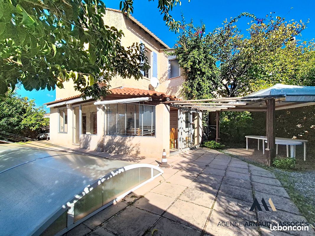 Maison 5 pièces 100 m² · à Saint-Cyr-sur-Mer · 100 m² · 410 000 €