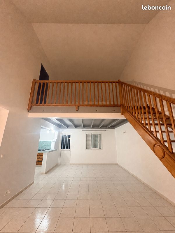 Maison 4 pièces 110 m² · à Saint-Louis · 110 m² · 900 €