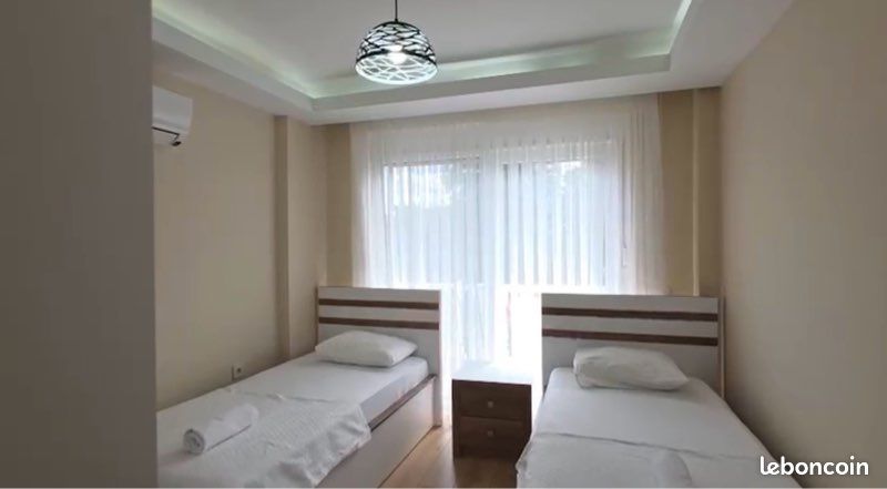 Appartement 4 pièces 170 m² · à Dijon · 170 m² · 270 000 €