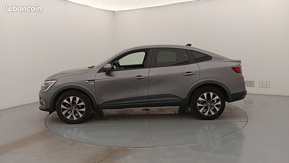 Renault arkana mild hybrid 140 edc fap 22 (image 8)