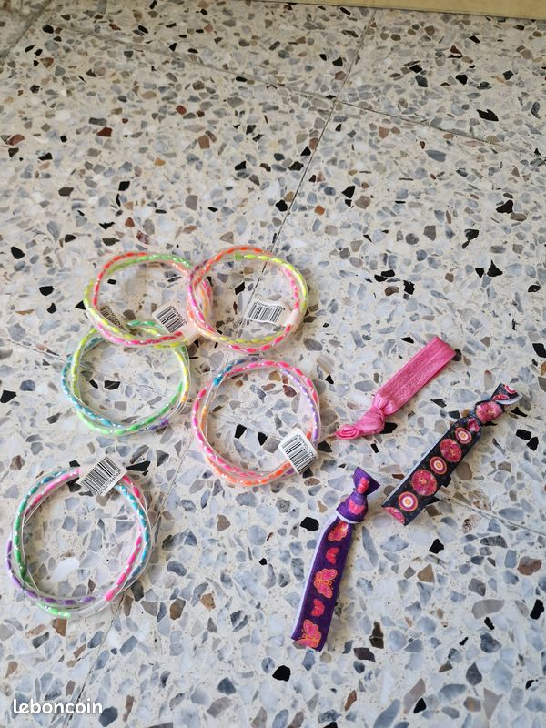 Lot de 8 bracelets pour enfant (image 1)