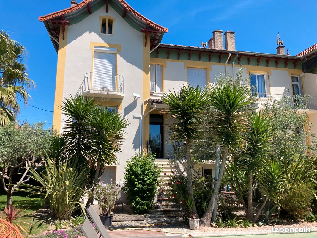 Maison 7 pièces 210 m² · à Montélimar · 210 m² · 560 000 €