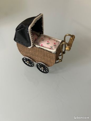 Charmante Poussette Vintage Pour Poupée – Idéale Pour Jouer