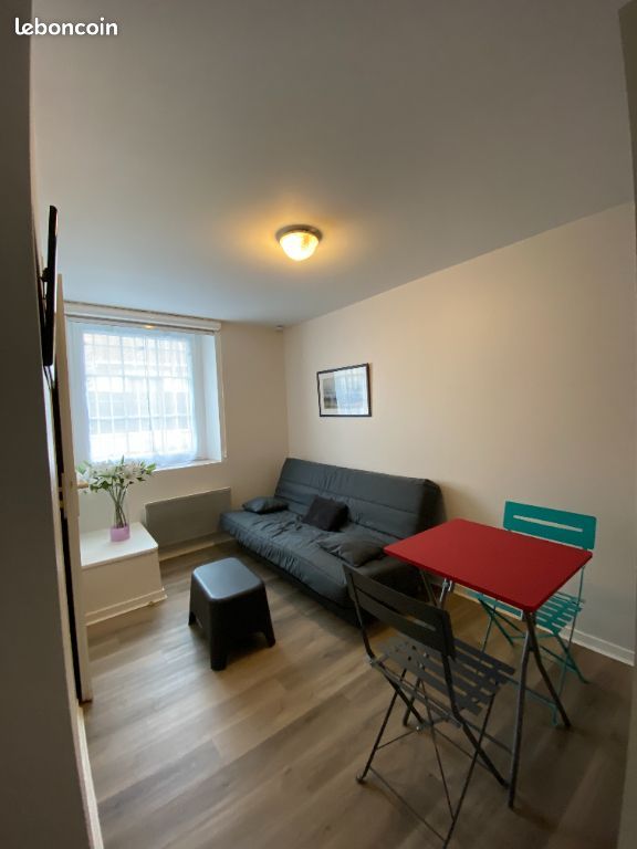Appartement 1 pièce 15 m² · à La Rochelle · 15 m² · 400 €
