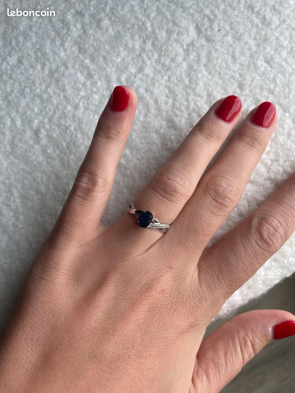 Bague Femme Or Blanc 18 Carats Neuve Avec Saphir Ovale Bleu Nuit - Taille 59