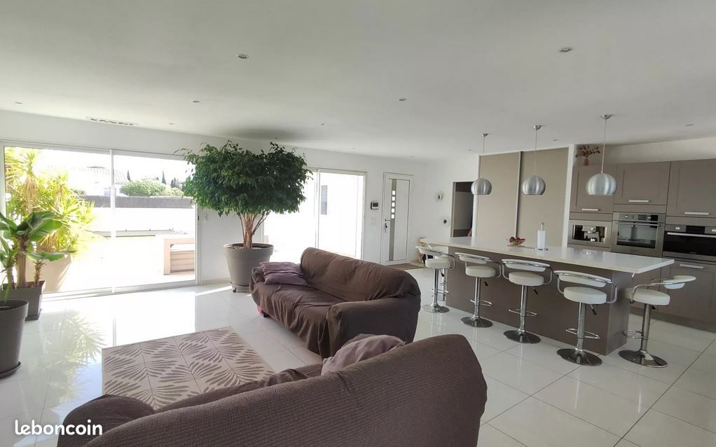 Maison 5 pièces 156 m² · à Caves · 156 m² · 380 000 €