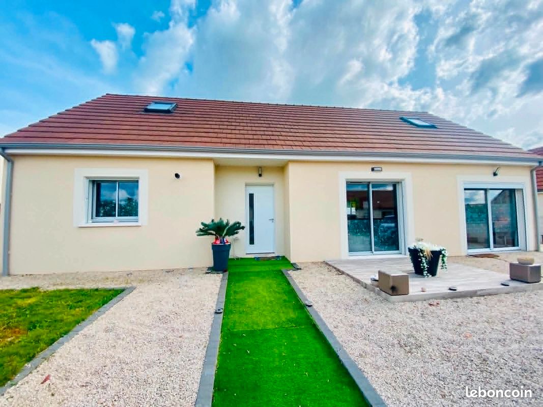 Maison 6 pièces 160 m² · à Épervans · 160 m² · 319 000 €