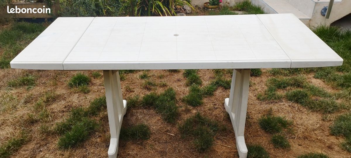Table de jardin (image 3)