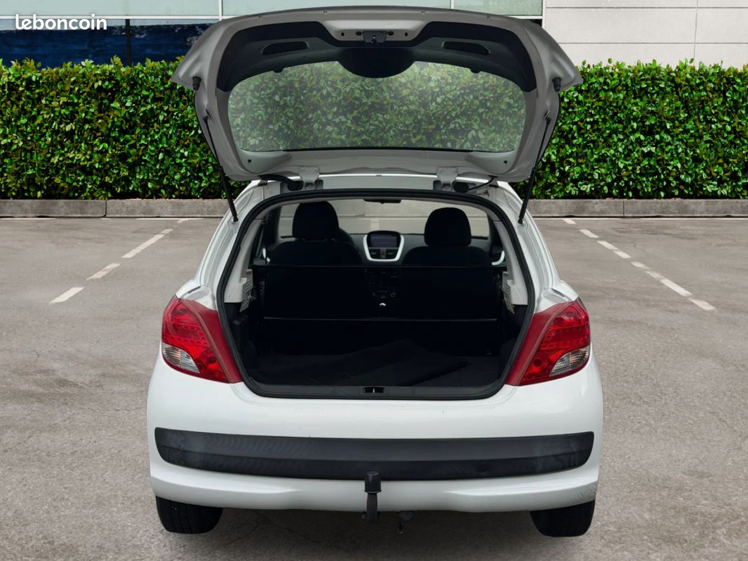 Peugeot 207 FAIBLE KILOMETRAGE CERTIFIER (image 7)