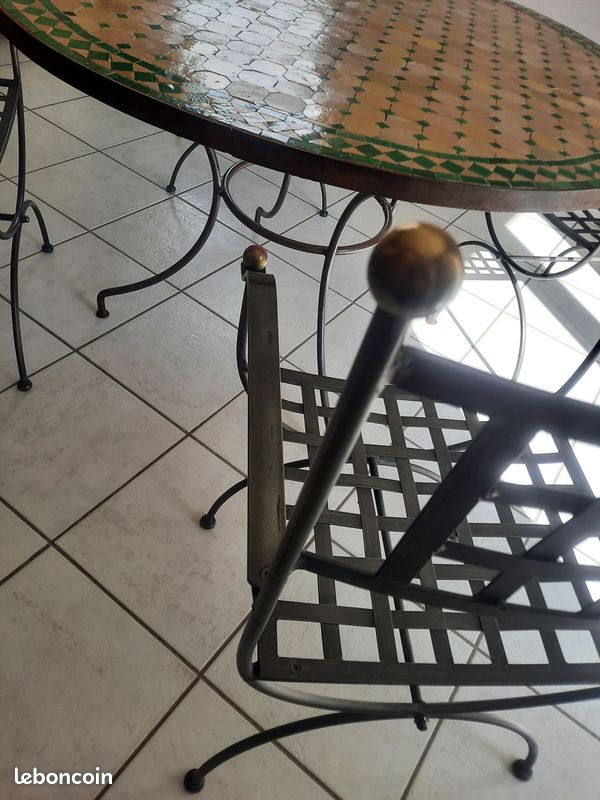 Table fer forgé / céramique + 4 chaises (image 1)