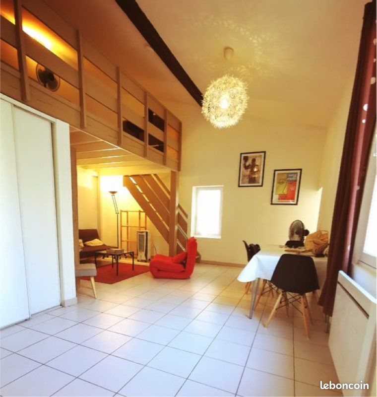 Appartement 1 pièce 48 m² · à Avignon · 48 m² · 590 €