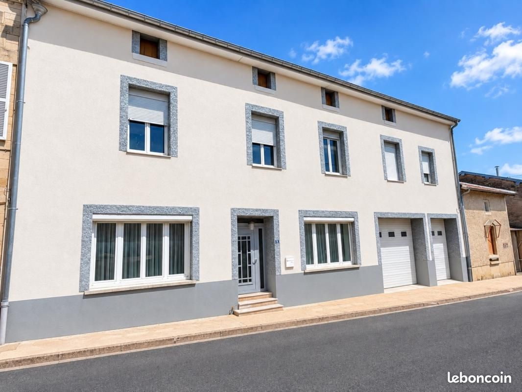 Maison 9 pièces 242 m² · à Saint-Dizier · 242 m² · 149 000 €