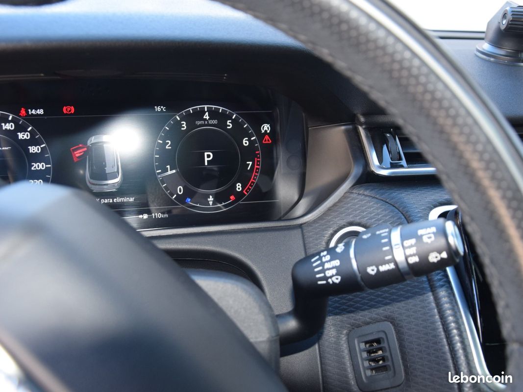 LAND ROVER RANGE ROVER VELAR P250 R-Dynamic SE - Entretien full LAND ROVER - toit ouvrant - sieges elec chauffants à mémoire - (image 37)