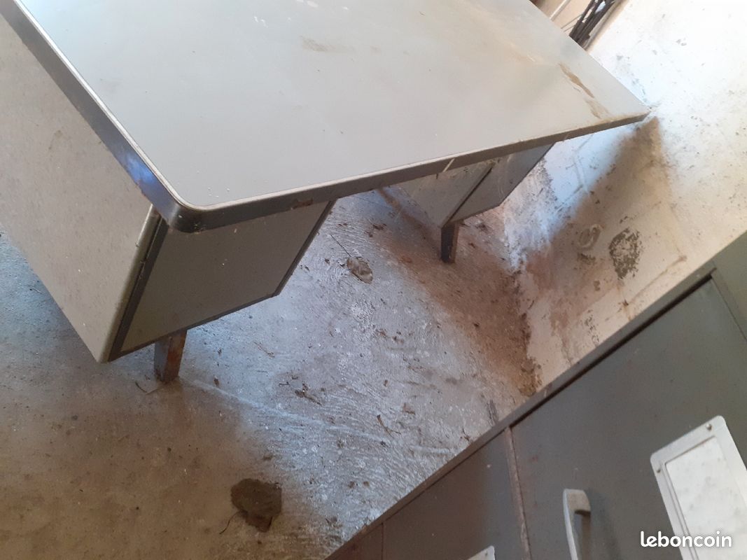 Bureau vintage métal (image 2)