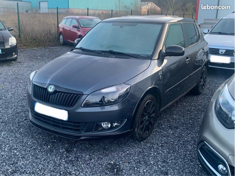Skoda Fabia 1.2 Tdi SÉRIE MONTE CARLO/ CARNET ENTRETIEN/ DISTRIBUTION ☑️ (image 1)