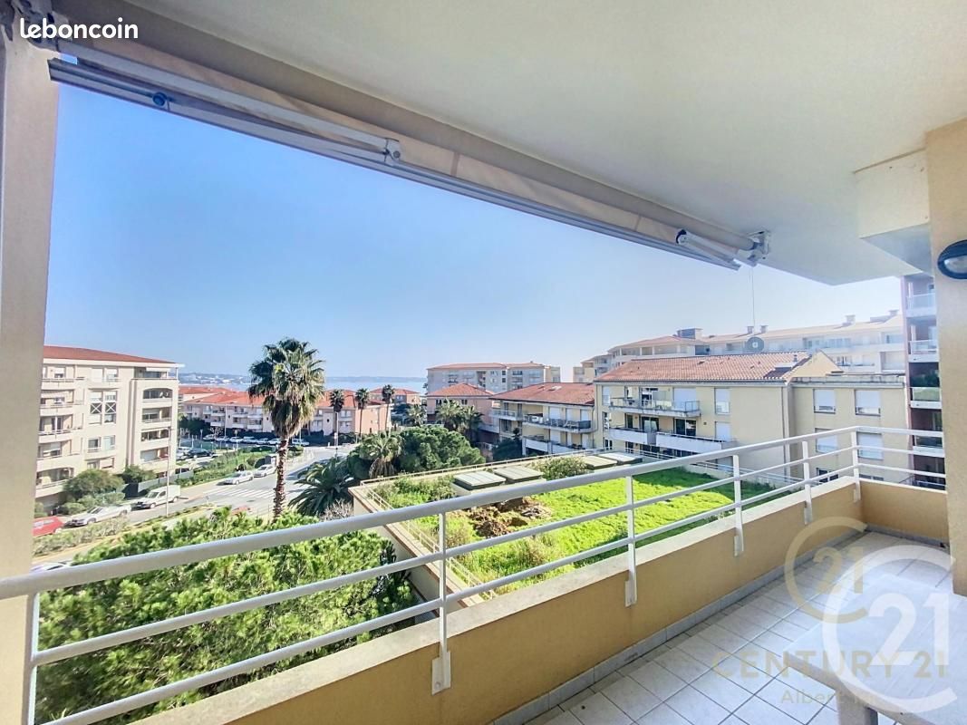 Appartement 2 pièces 35 m² · à Antibes · 35 m² · 990 €/mois