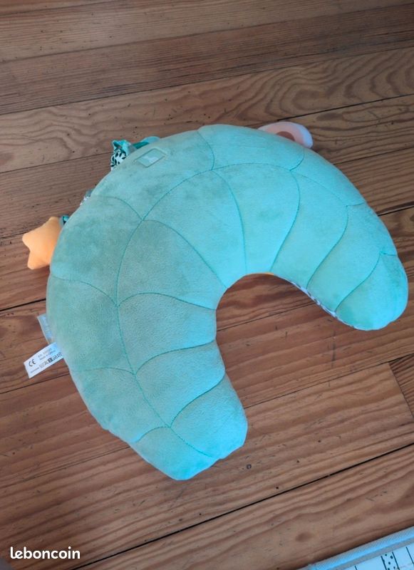 Coussin d’éveil Vulli Cosy Play – Sophie la Girafe 🦒 (image 4)