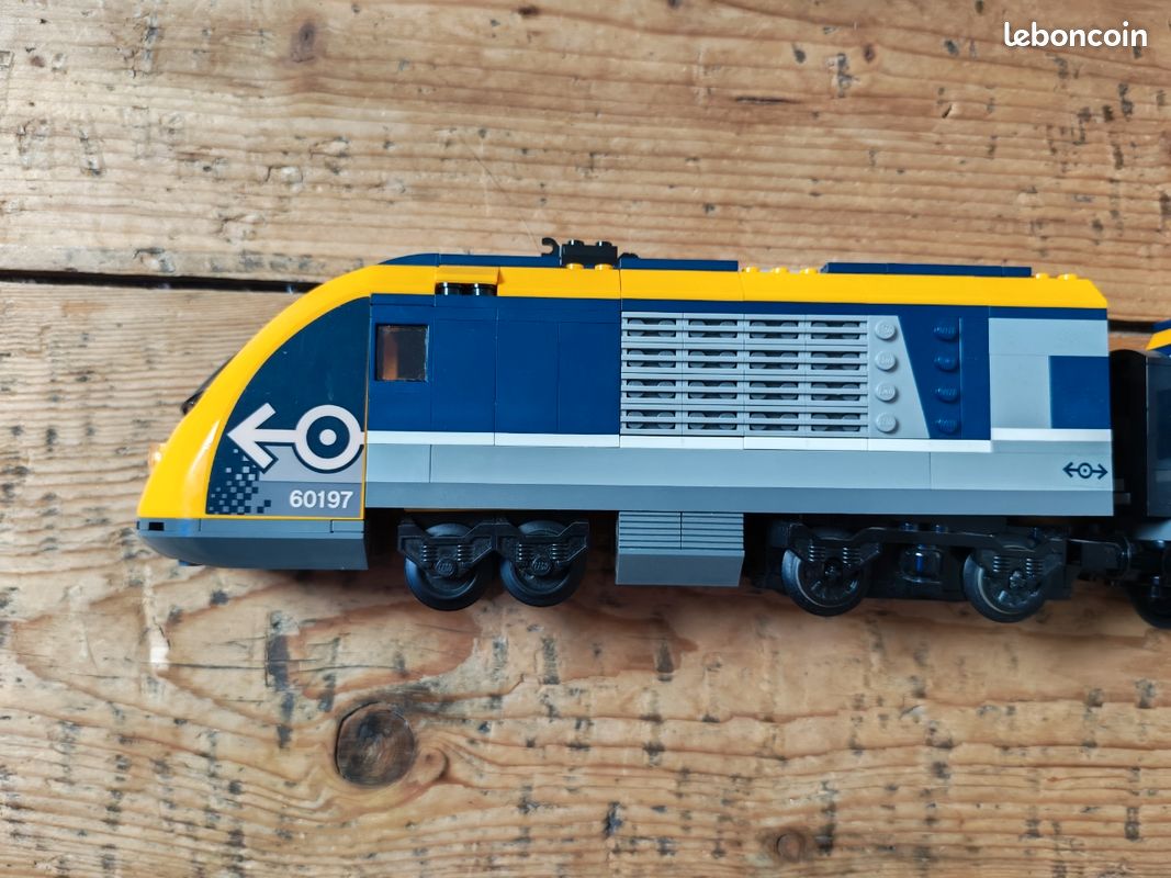 519880_3