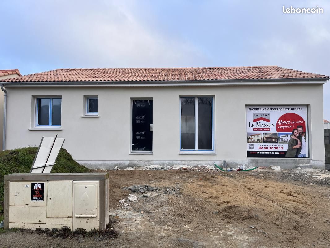 Maison 5 pièces 90 m² · à Aigrefeuille-sur-Maine · 90 m² · 235 566 €